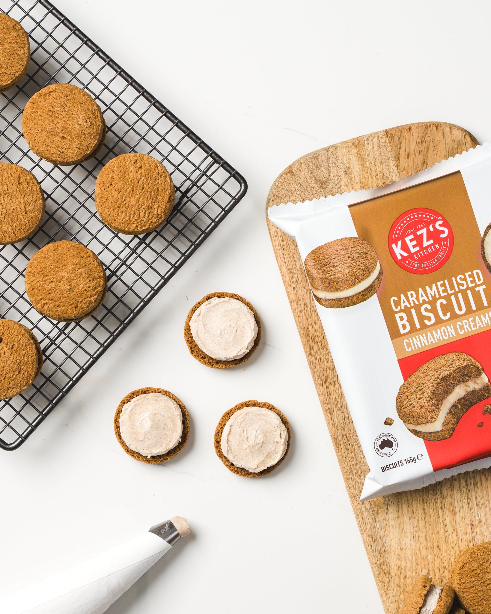 Load image into Gallery viewer, Gluten Free Caramelised Biscuit Cinnamon Cream